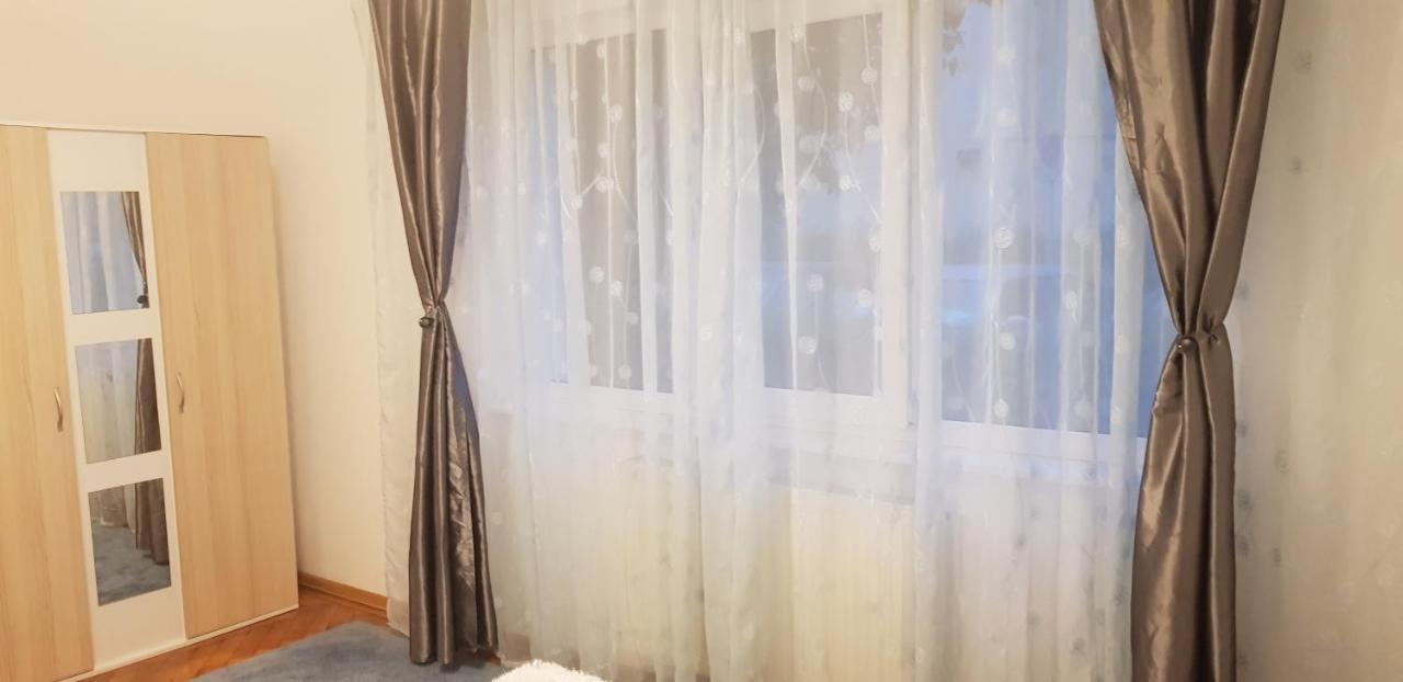 Petuniei Apartment บราชอฟ ภายนอก รูปภาพ